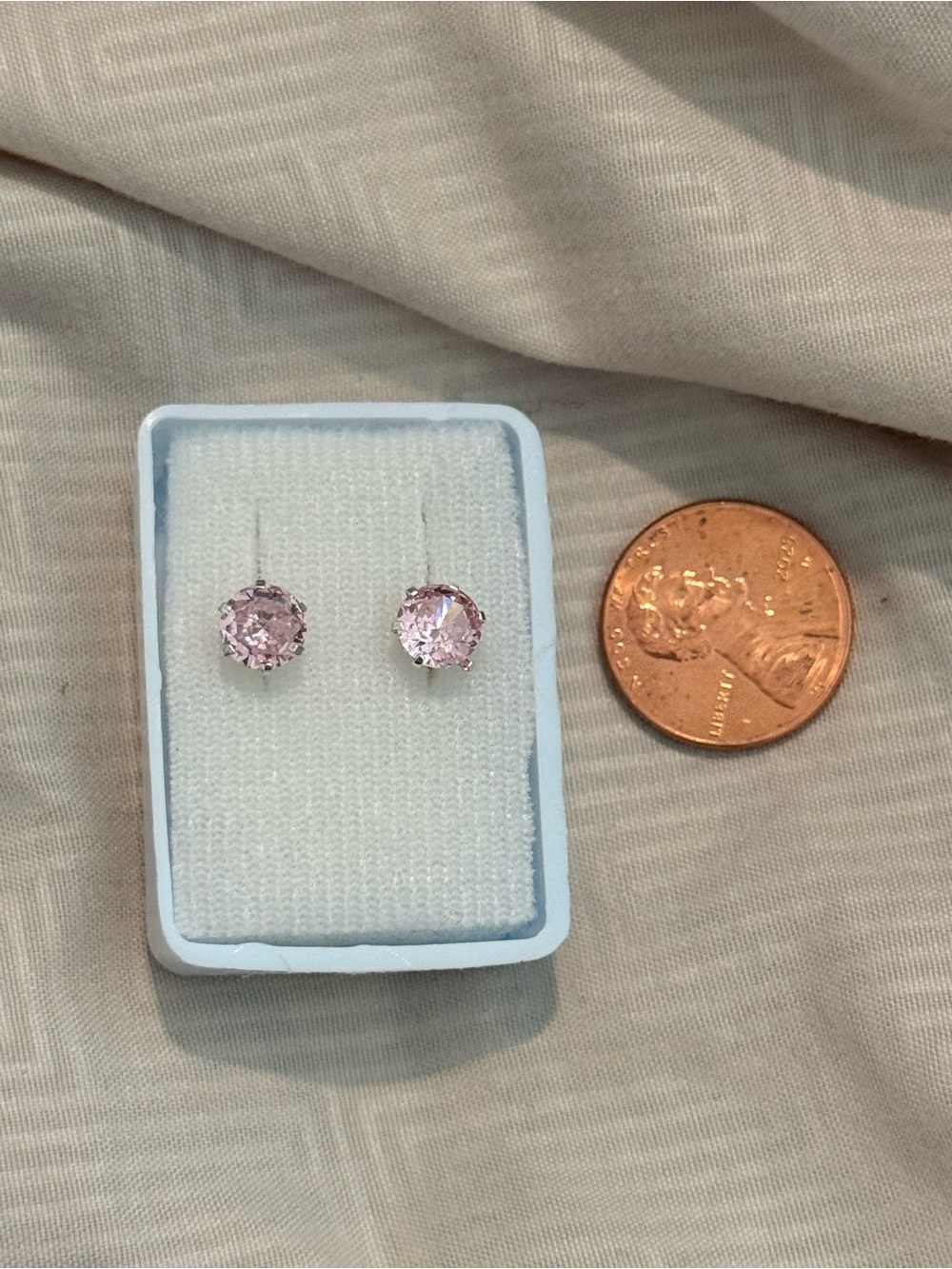Delicate Pink Round-Cut Stud Earrings